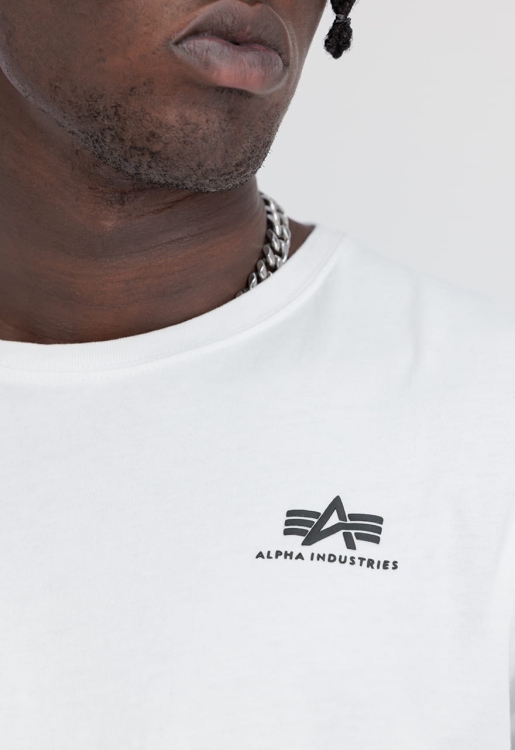 188505_09_alpha_industries_basic_t_small_logo_004_26549.jpg