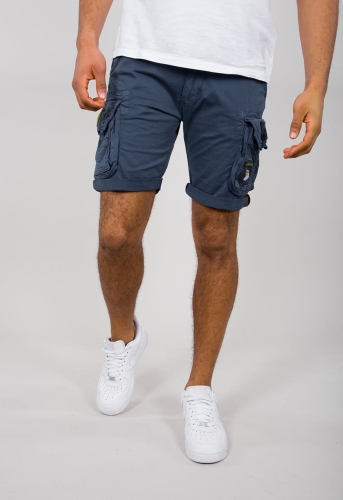 186209_435_alpha_industries_crew_short_patch_shorts_001_37255.jpg