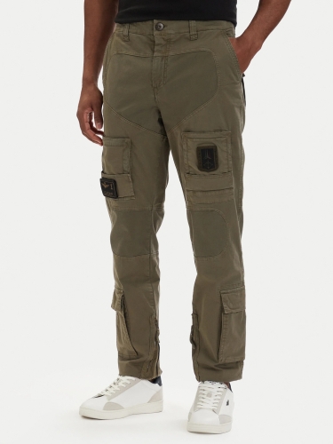 261pa1387uct01493 green1.jpg