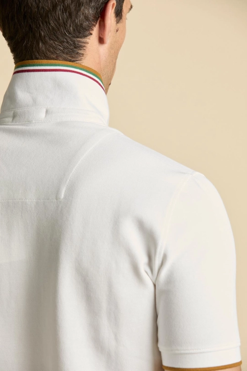 261PO1924UJP00002 white2.jpg